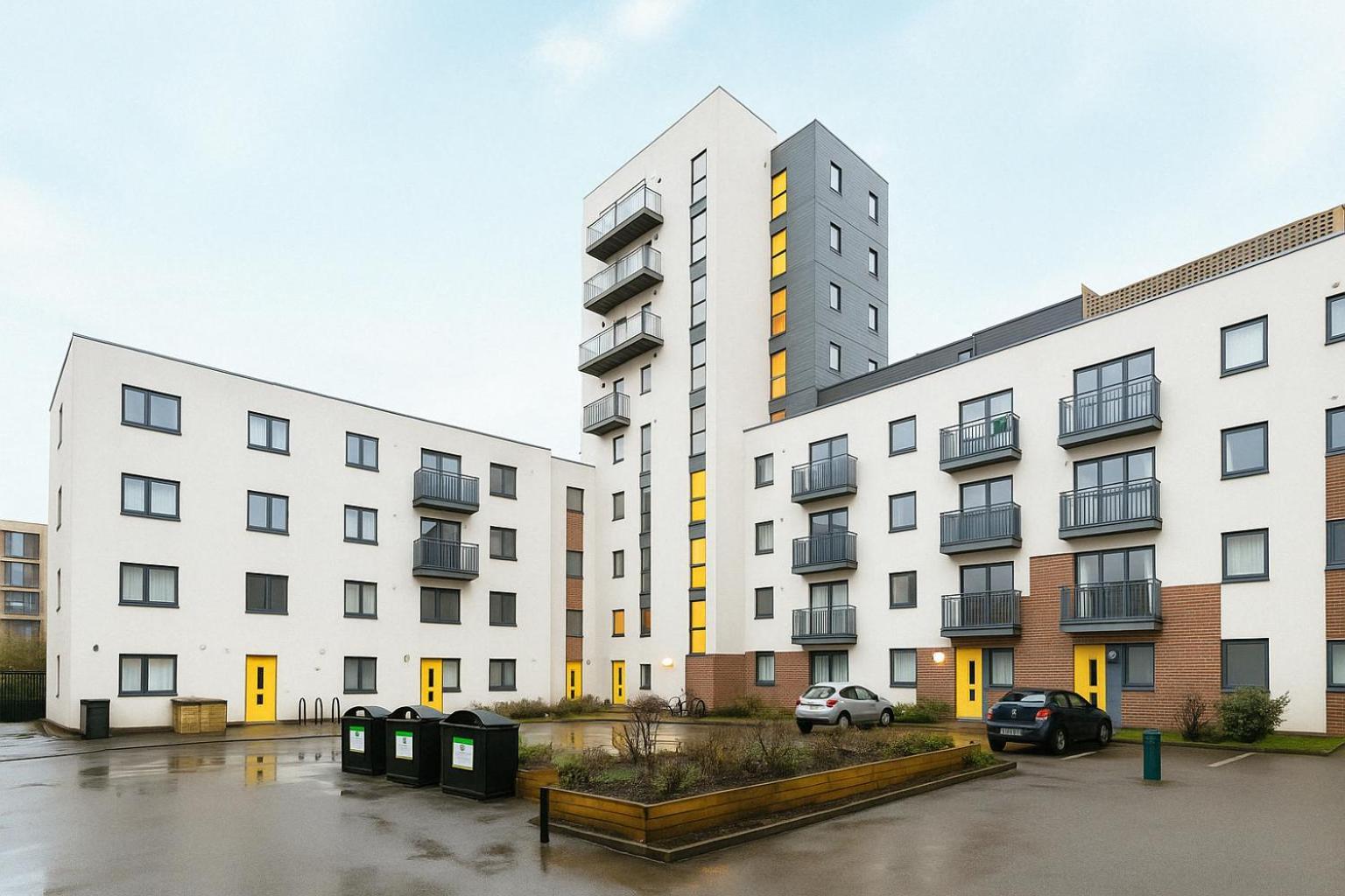 Smart Flat In A Quiet, & Convenient Location Apartment *